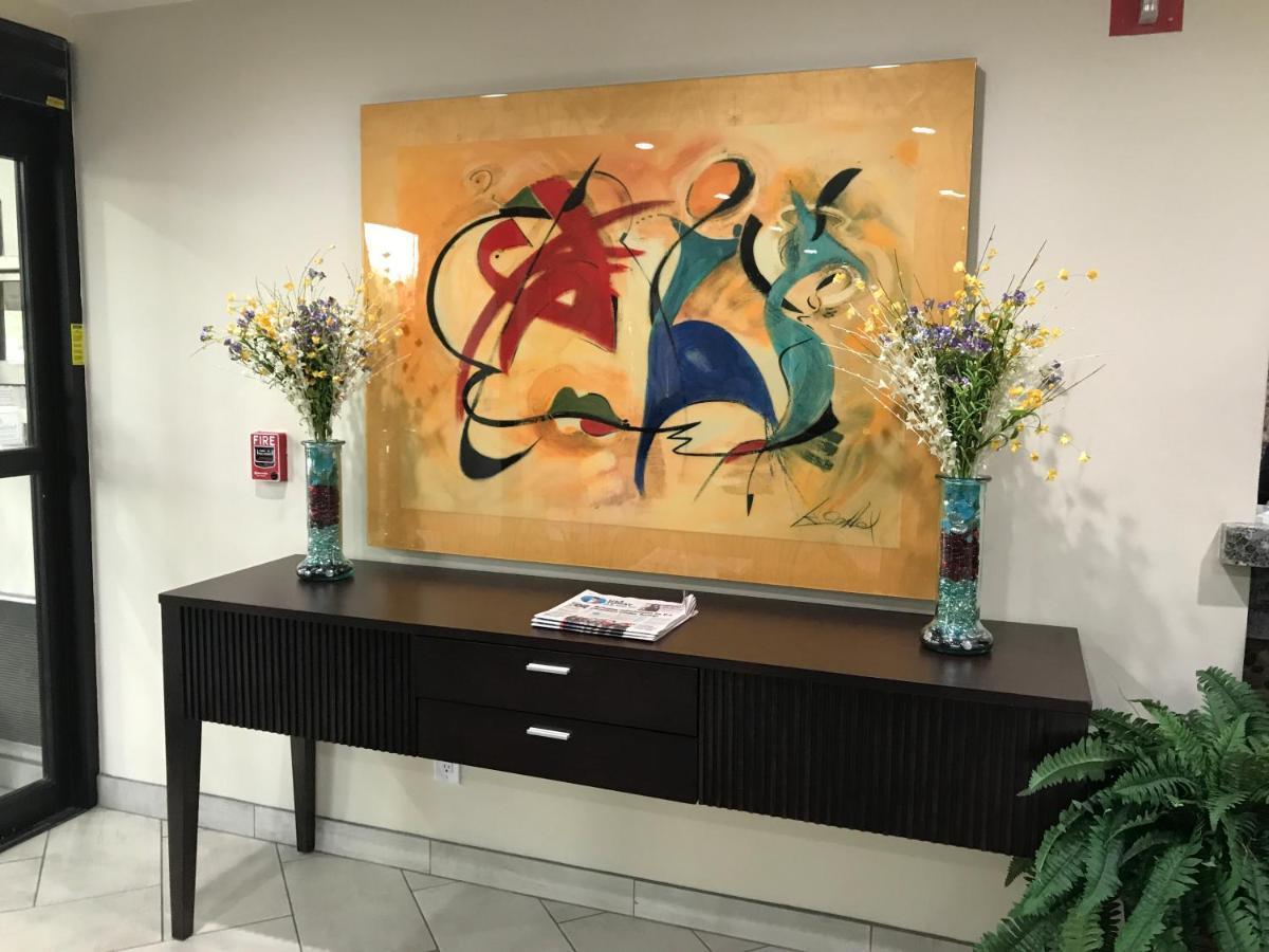 Baymont By Wyndham Chicago/Alsip Hotel Exterior foto