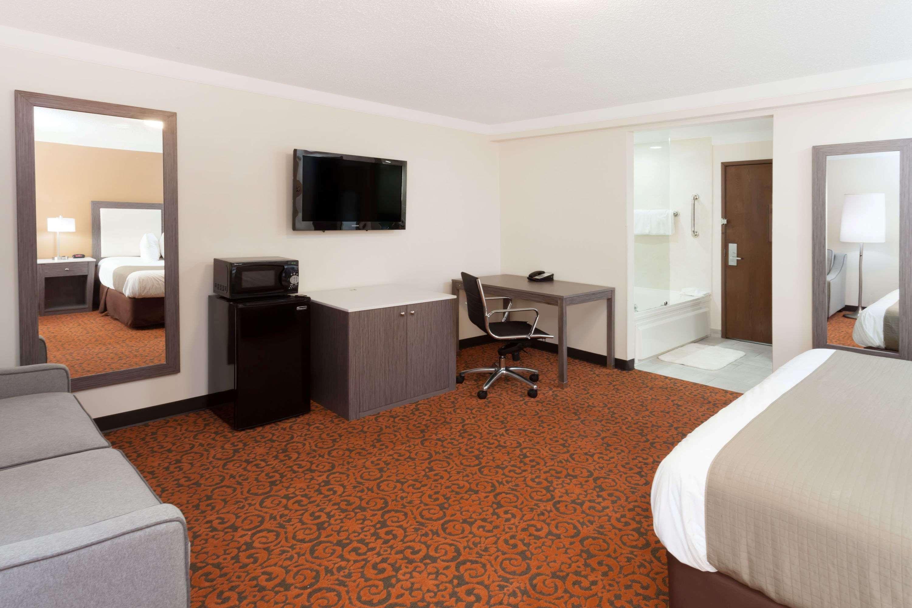Baymont By Wyndham Chicago/Alsip Hotel Exterior foto