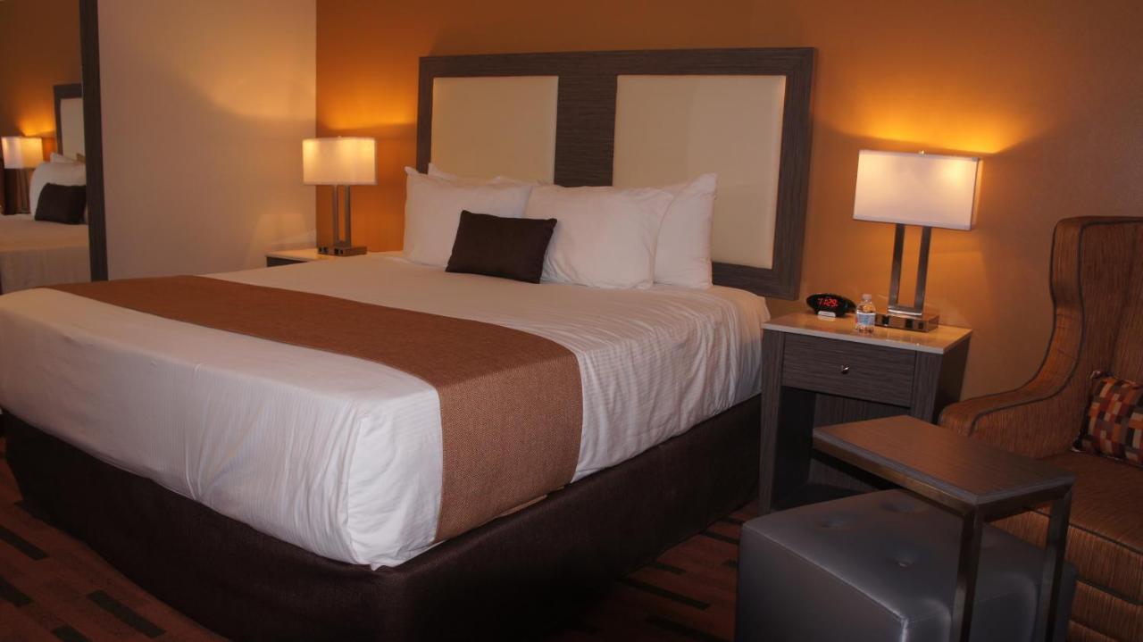 Baymont By Wyndham Chicago/Alsip Hotel Exterior foto